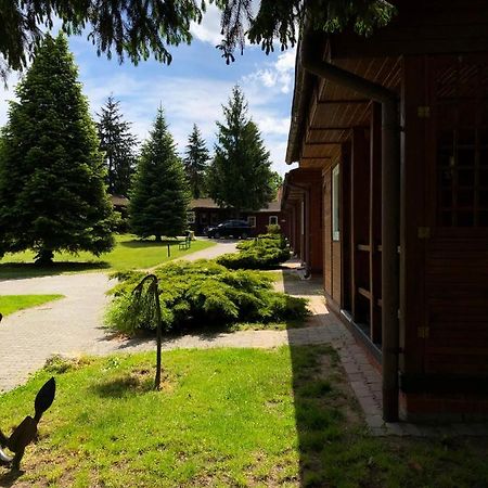 Ab Domki Caloroczne Nad Jeziorem Stęszew Exteriör bild