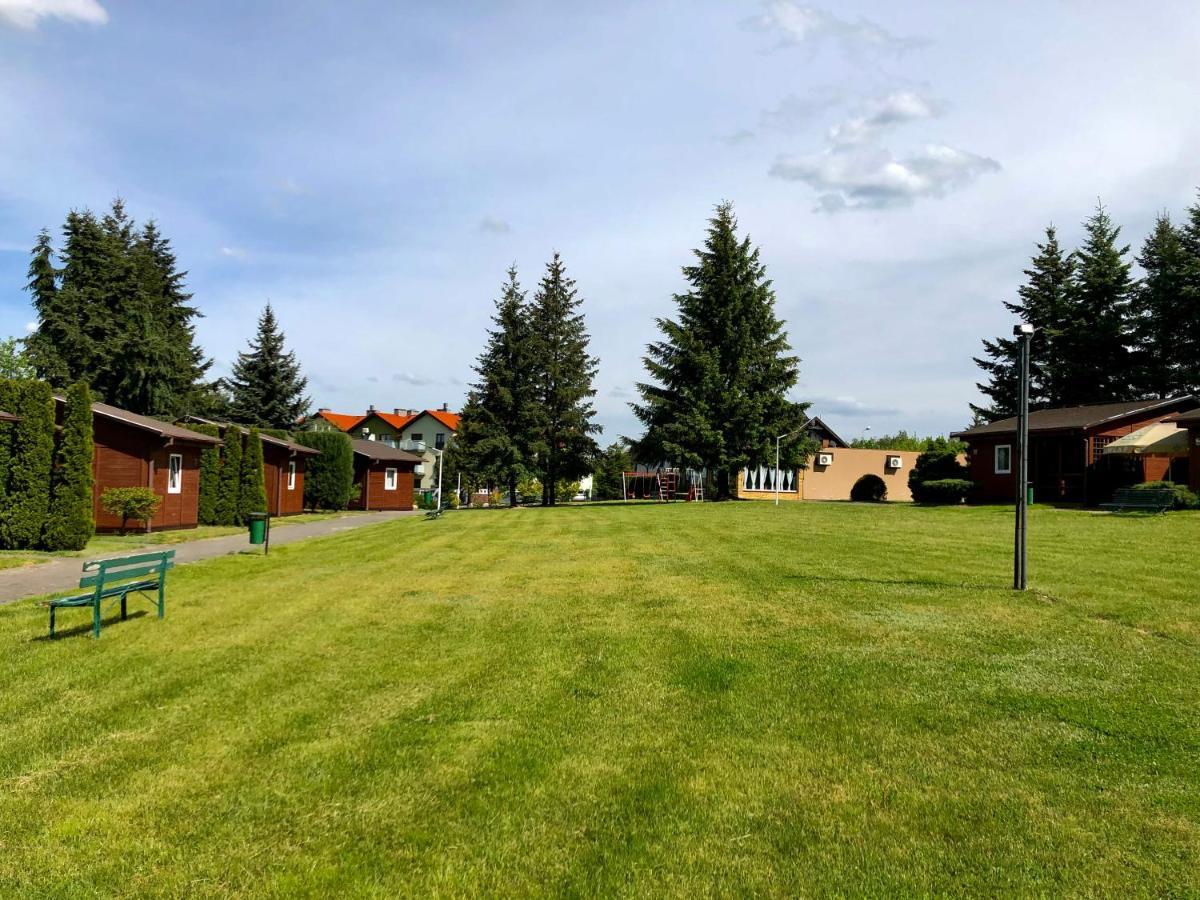 Ab Domki Caloroczne Nad Jeziorem Stęszew Exteriör bild